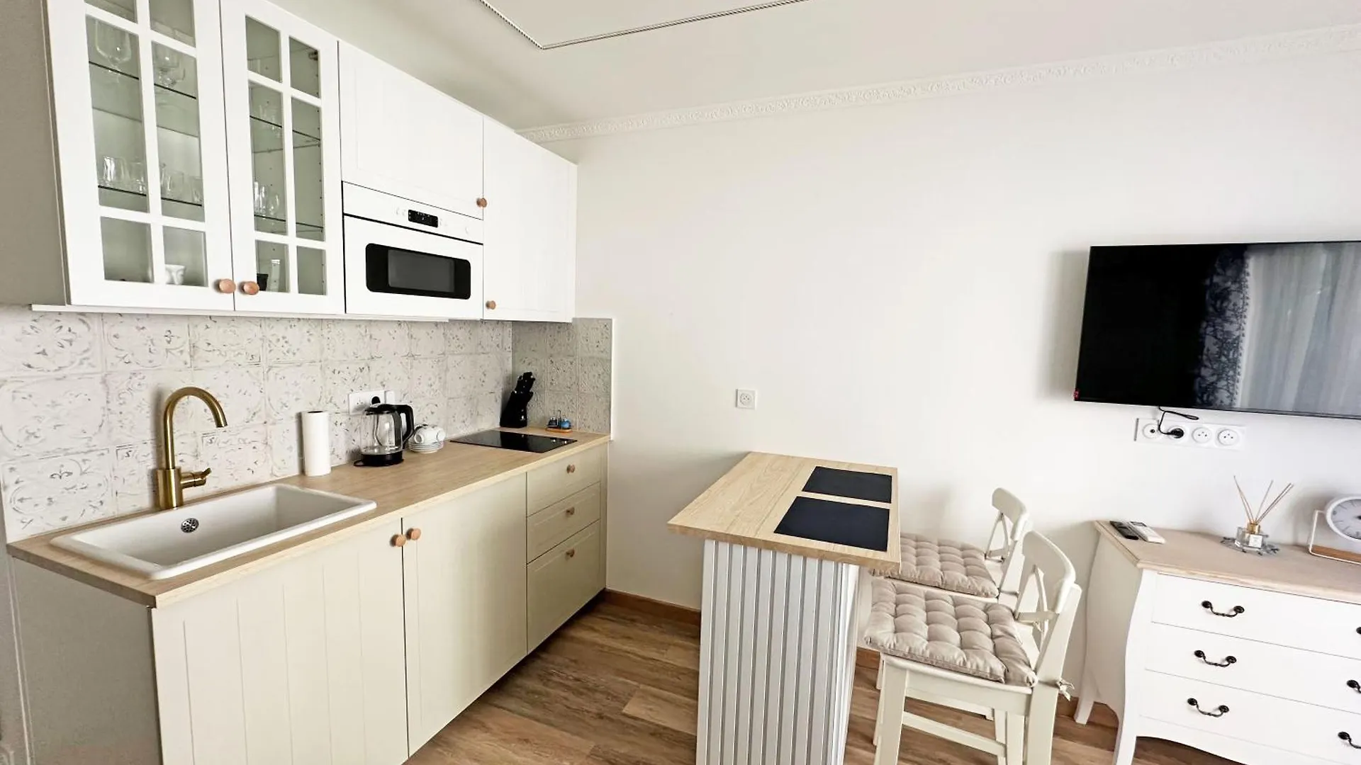 Stunning Studio Rue France Promenade Des Anglais Nizza Apartment
